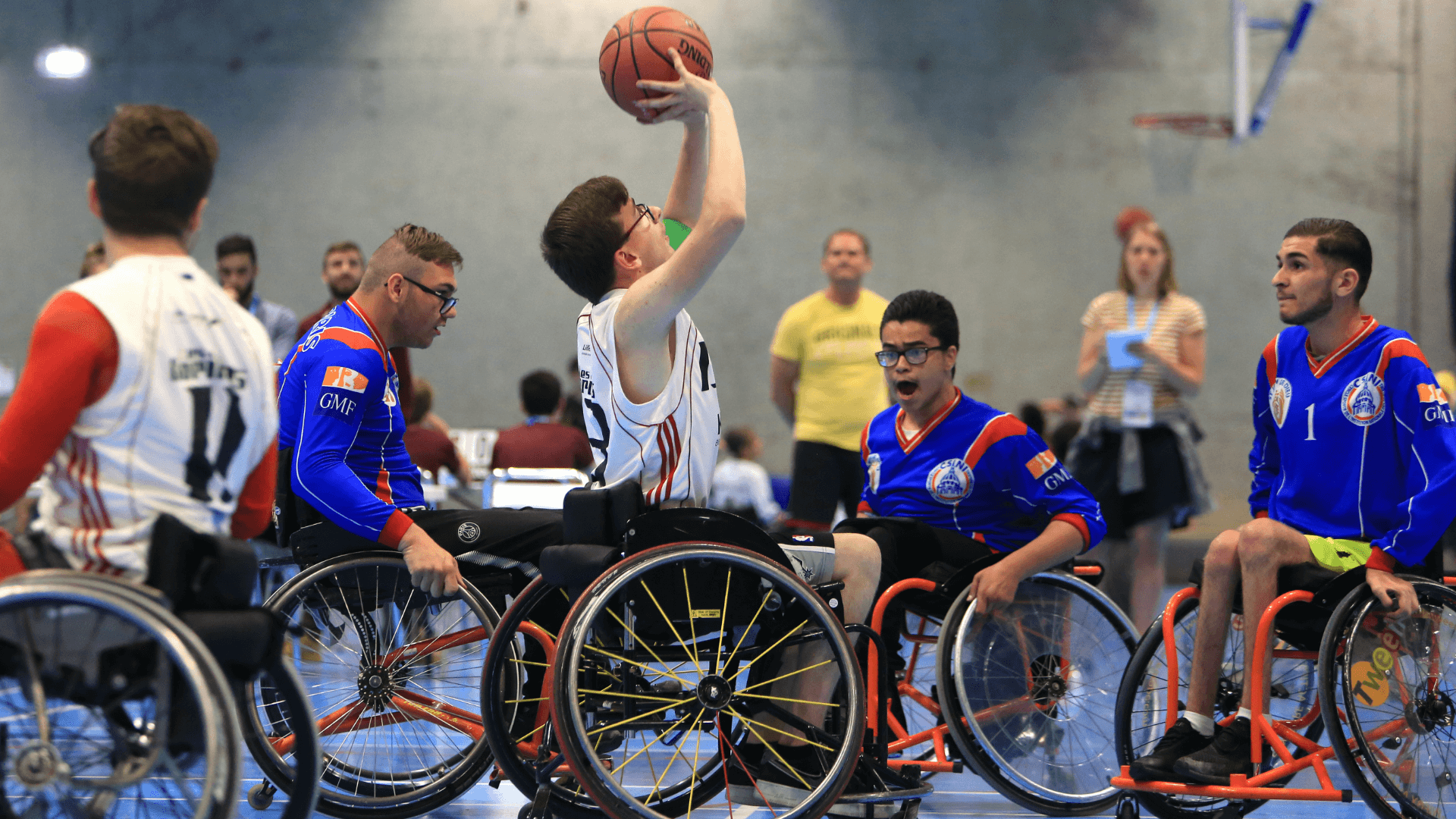 Handisport Valence joue au basket